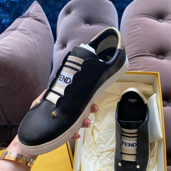 Fendi - Picture 3 of 15